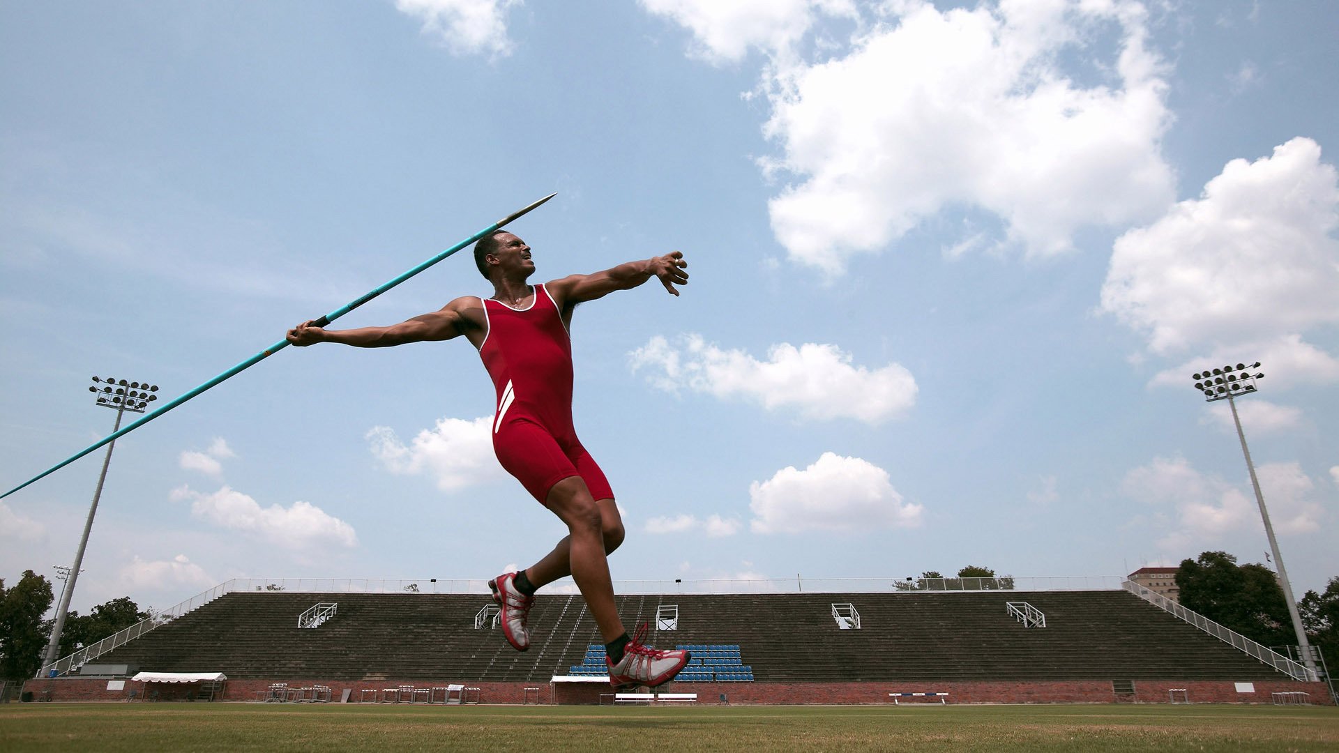 成都国际马拉松赛吸引全球跑者参加,成都马拉松项目